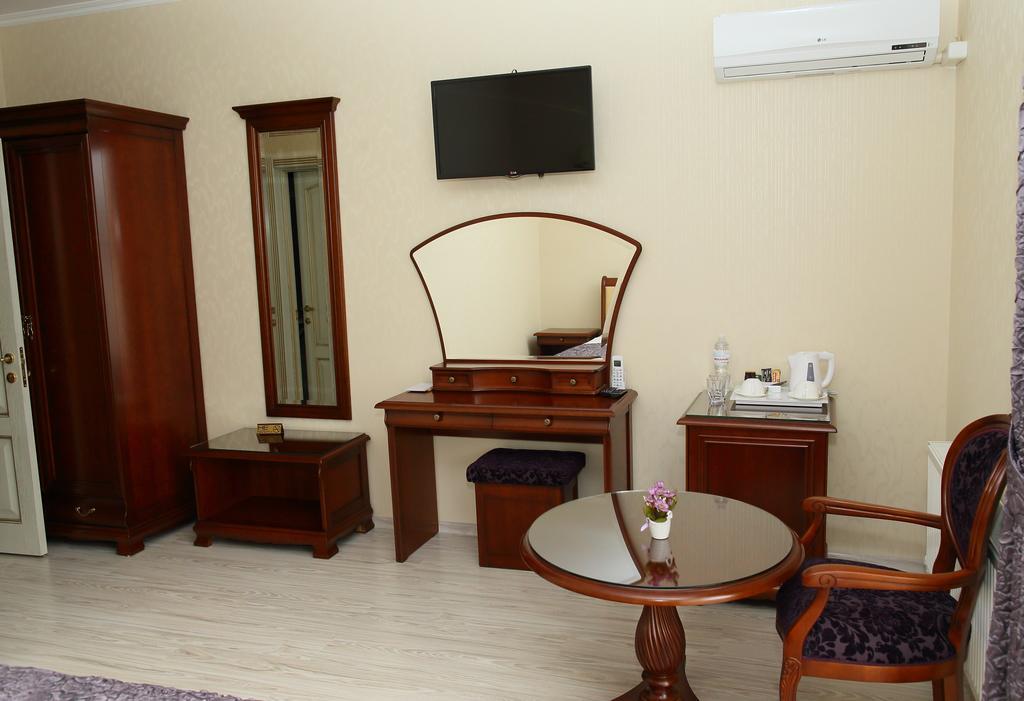Prima Villa Guest House Vinnitsya Dış mekan fotoğraf